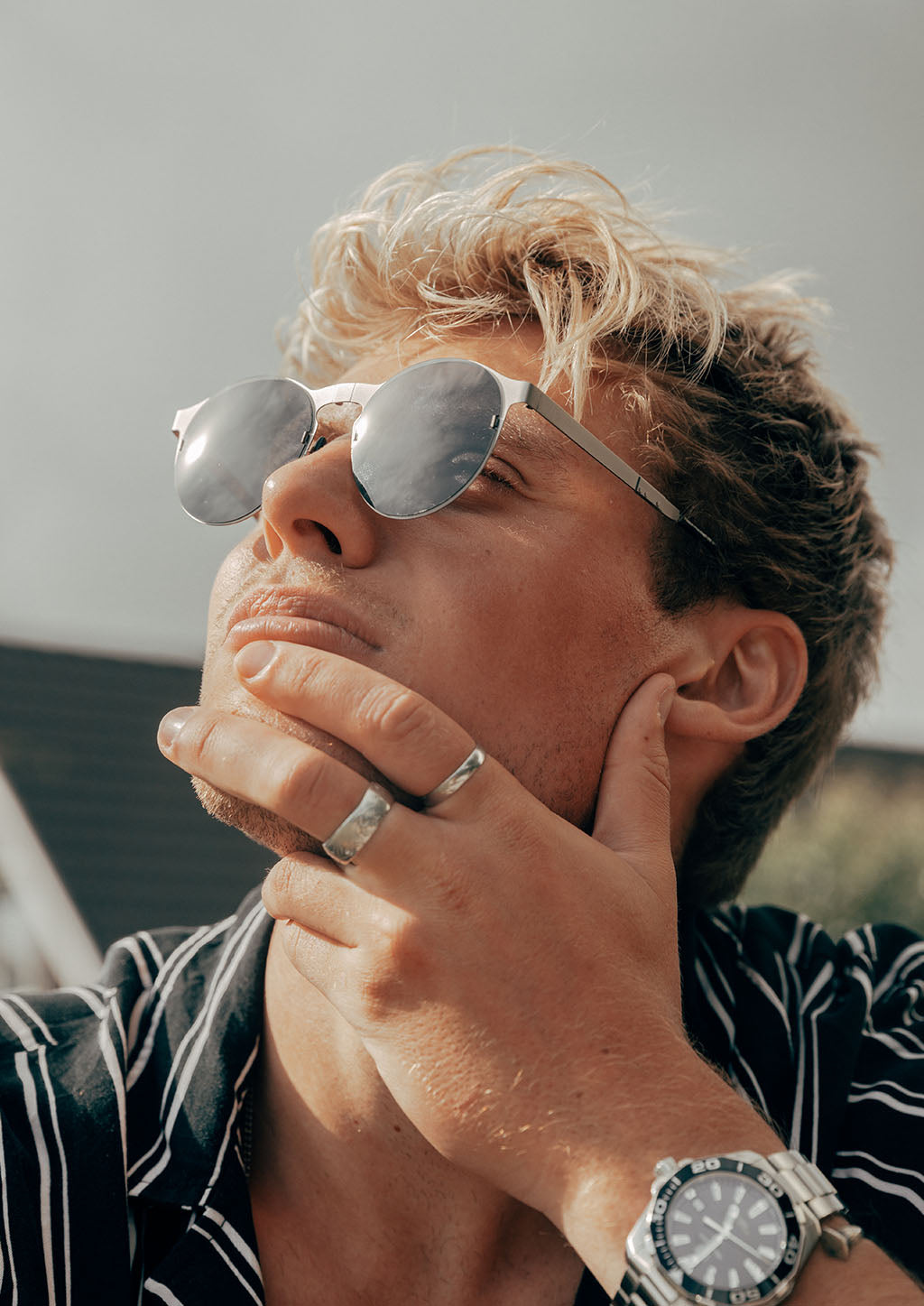 Foldable sunglasses - Looper classic round design - Photo on male model